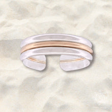 Load image into Gallery viewer, 3 Band Mixed Metal Adjustable Toe Ring - Tribal Waves Silver
