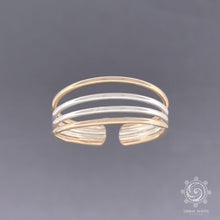 Load image into Gallery viewer, 4 Band Mixed Metal Gold and Silver Adjustable Toe Ring - Tribal Waves Silver
