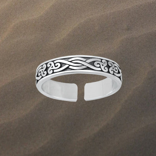Men's Celtic Spiral Oxidized Silver Toe Ring - Tribal Waves Silver