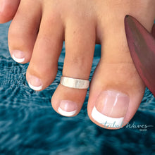 Load image into Gallery viewer, Cigar Band Sterling Silver Adjustable Toe Ring - Tribal Waves Silver