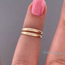 Load image into Gallery viewer, Double Gold Band Adjustable Toe Ring - Tribal Waves Silver