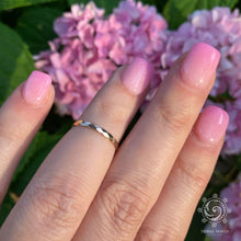 Load image into Gallery viewer, Faceted Rose Gold Adjustable Toe Ring - Tribal Waves Silver