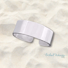 Load image into Gallery viewer, Men's Cigar Cuff Adjustable Toe Ring - Tribal Waves Silver