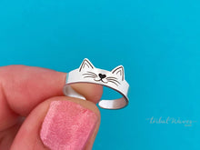 Load image into Gallery viewer, Silver Cat Toe Ring - Tribal Waves Silver