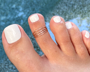 4 Band Rose Gold Adjustable Toe Ring - Tribal Waves Silver