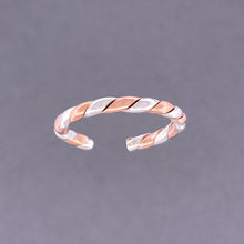 Load image into Gallery viewer, Mixed Metal Rope Adjustable Toe Ring - Tribal Waves Silver